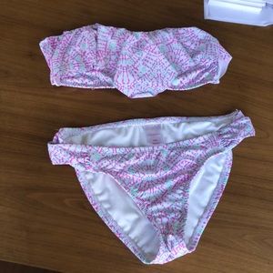 Like new! Women’s 2 piece bathing suit size M